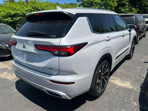 2022 Mitsubishi Outlander SEL S-AWC