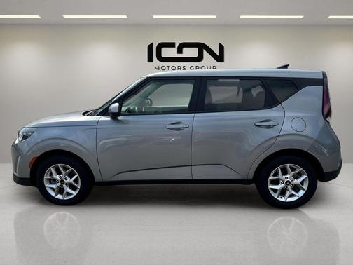 Steel Gray 2023 Kia Soul LX