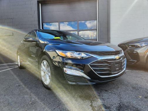 Mosaic Black Metallic 2020 Chevrolet Malibu FWD LT