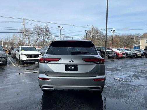 2024 Mitsubishi Outlander PHEV SE S-AWC