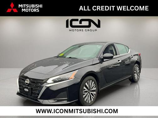 Super Black 2024 Nissan Altima 2.5 SV