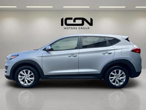 2021 Hyundai TUCSON SE