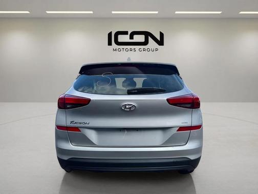 2021 Hyundai TUCSON SE