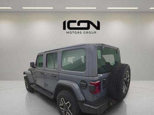 Anvil Clear Coat 2024 Jeep Wrangler 4-Door Sahara