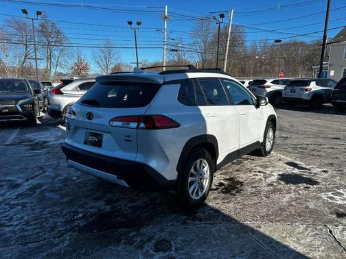 2022 Toyota Corolla Cross LE