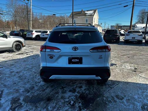 2022 Toyota Corolla Cross LE