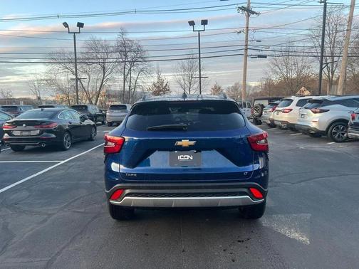 2024 Chevrolet Trax LT