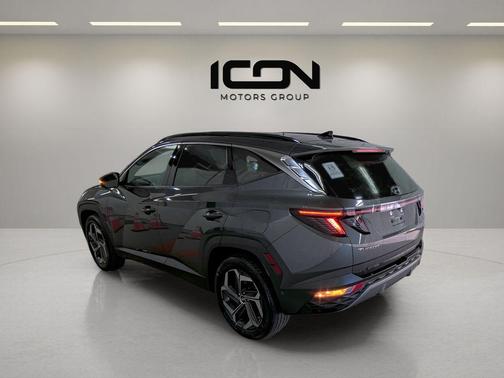 Amazon Gray 2022 Hyundai TUCSON Limited