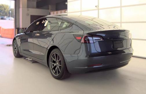 Gray 2022 Tesla Model 3 Long Range