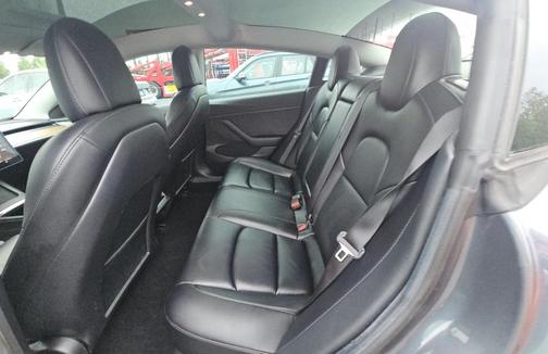 Gray 2022 Tesla Model 3 Long Range