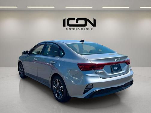 Steel Gray 2024 Kia Forte LXS