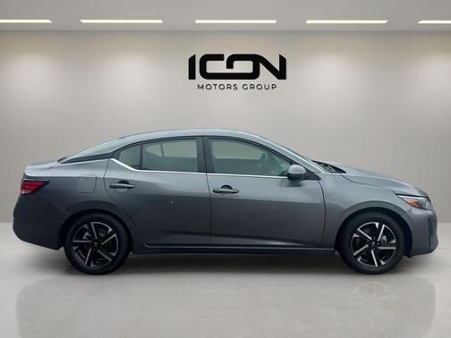 Gun Metallic 2024 Nissan Sentra SV