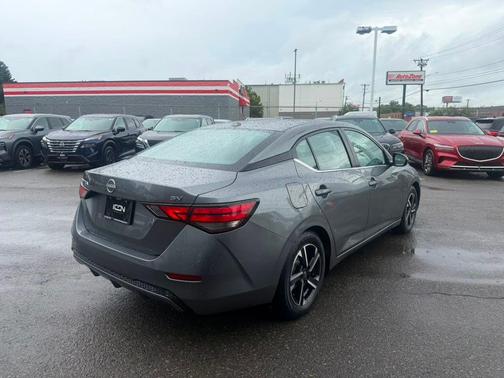 Gun Metallic 2024 Nissan Sentra SV