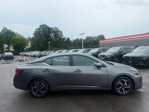Gun Metallic 2024 Nissan Sentra SV