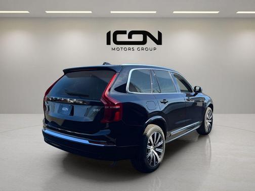 Onyx Black Metallic 2024 Volvo XC90 B5 Core Bright Theme