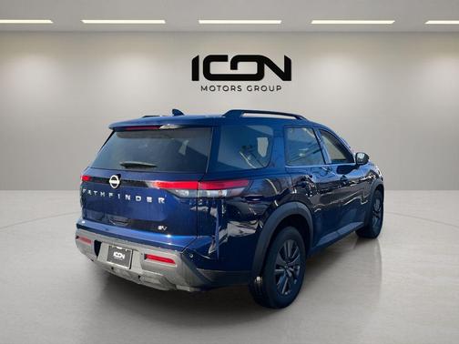 Deep Ocean Blue Pearl 2022 Nissan Pathfinder SV 2WD