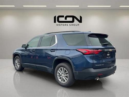 2022 Chevrolet Traverse LT Cloth