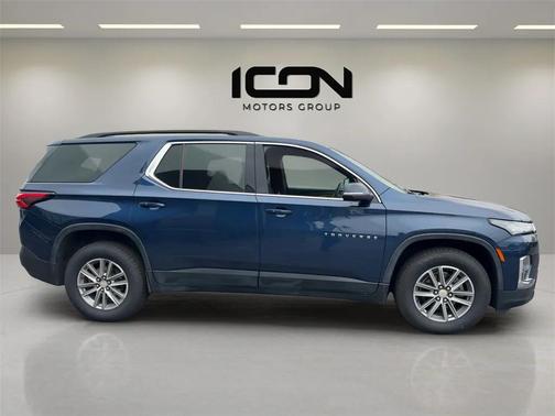 2022 Chevrolet Traverse LT Cloth