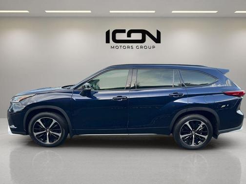 2022 Toyota Highlander XSE