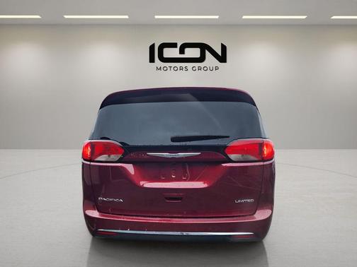 Velvet Red Pearlcoat 2020 Chrysler Pacifica Limited