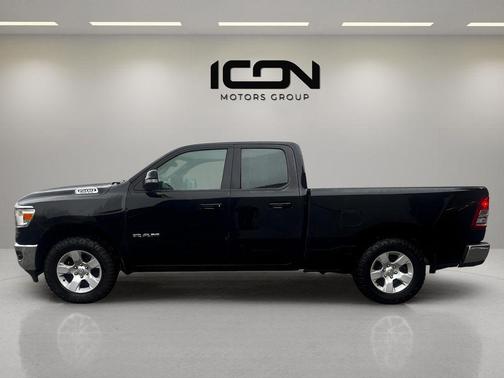 Diamond Black Crystal Pearlcoat 2021 RAM 1500 Big Horn/Lone Star