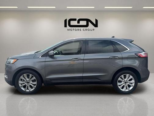 Carbonized Gray Metallic 2023 Ford Edge Titanium