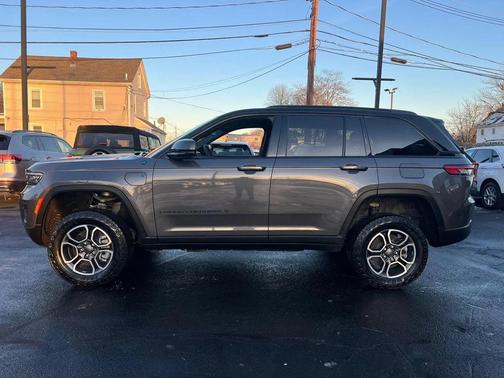 2023 Jeep Grand Cherokee 4xe Trailhawk