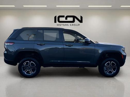 2023 Jeep Grand Cherokee 4xe Trailhawk