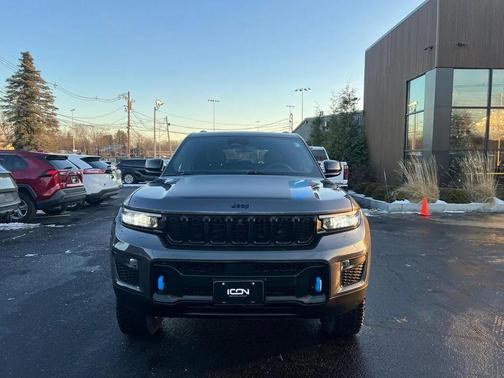 2023 Jeep Grand Cherokee 4xe Trailhawk