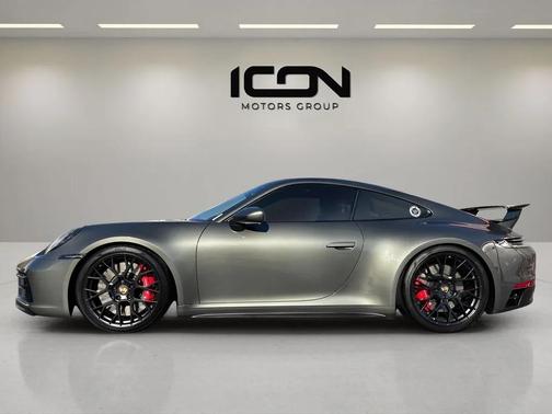 2024 Porsche 911 Carrera GTS