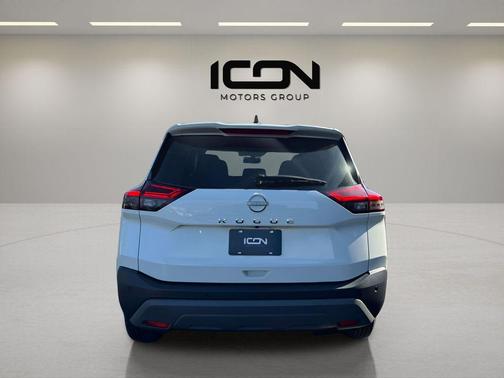 Glacier White 2022 Nissan Rogue S