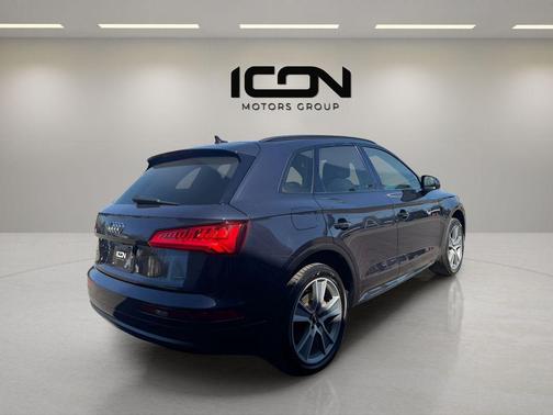 Moonlight Blue Metallic 2019 Audi Q5 2.0T Premium Plus