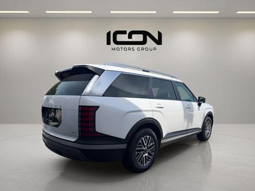Creamy White Pearl 2026 Hyundai PALISADE SEL 7P