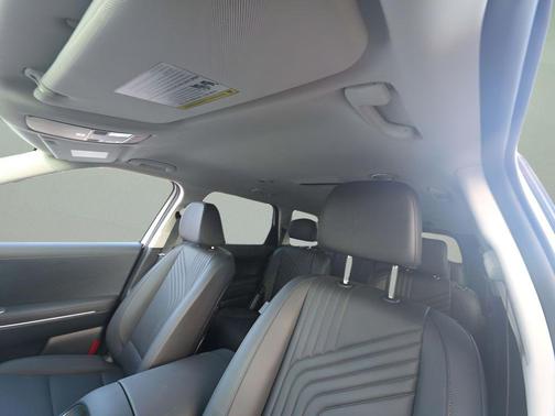 Creamy White Pearl 2026 Hyundai PALISADE SEL 7P