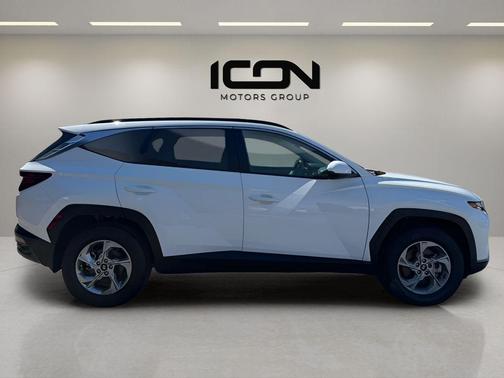 White Pearl 2024 Hyundai TUCSON SEL