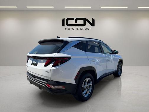 White Pearl 2024 Hyundai TUCSON SEL