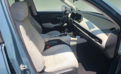 Modern Steel Metallic 2025 Honda HR-V LX