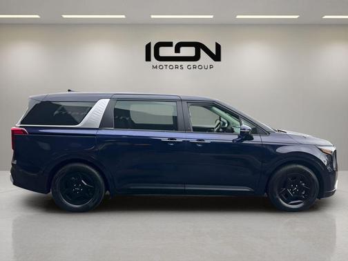Deep Chroma Blue 2025 Kia Carnival LXS