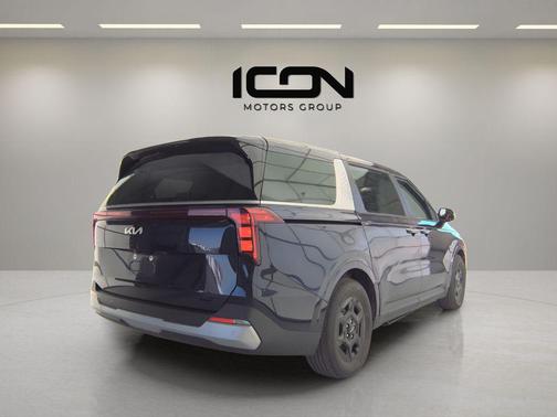 Deep Chroma Blue 2025 Kia Carnival LXS