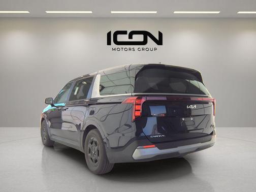Deep Chroma Blue 2025 Kia Carnival LXS