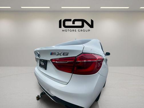 Mineral White Metallic 2019 BMW X6 xDrive35i