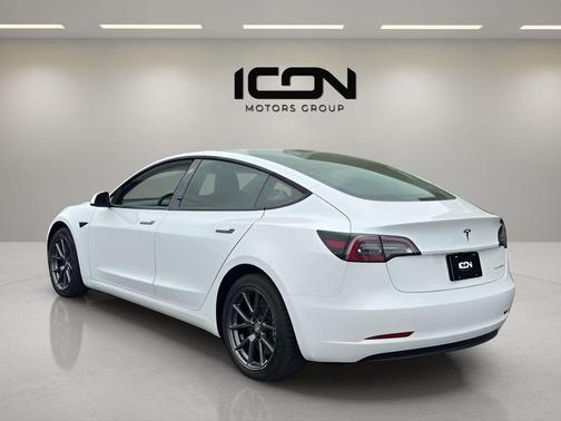 Pearl White Multi-Coat 2021 Tesla Model 3 Long Range