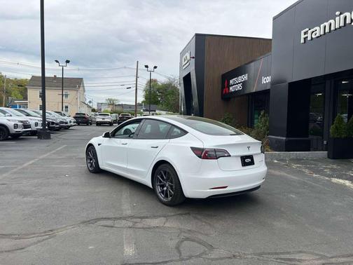 Pearl White Multi-Coat 2021 Tesla Model 3 Long Range