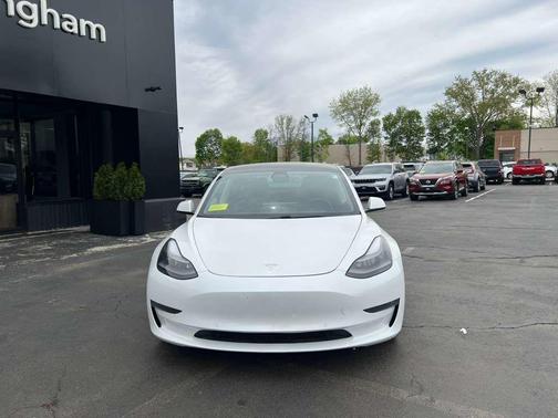 Pearl White Multi-Coat 2021 Tesla Model 3 Long Range