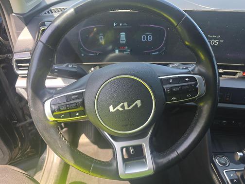 Ebony Black 2023 Kia Sportage EX
