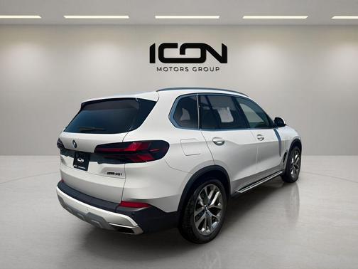 Alpine White 2026 BMW X5 xDrive40i