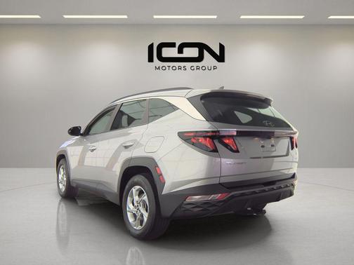 Shimmering Silver 2024 Hyundai TUCSON SEL