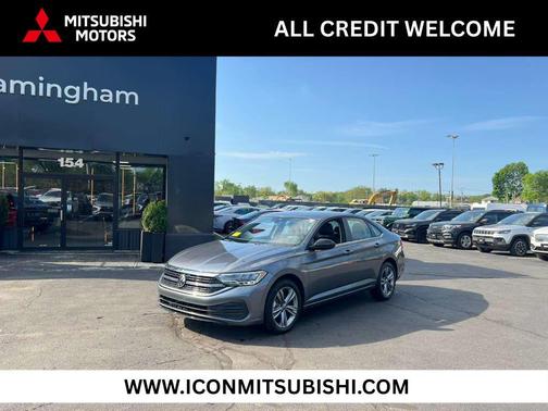 Platinum Gray Metallic 2024 Volkswagen Jetta 1.5T SE