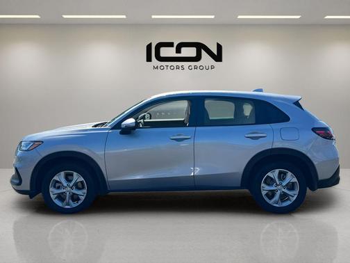 Lunar Silver Metallic 2025 Honda HR-V LX