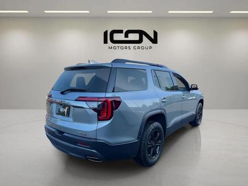2023 GMC Acadia AWD AT4
